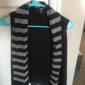 EUC Mossimo Vest